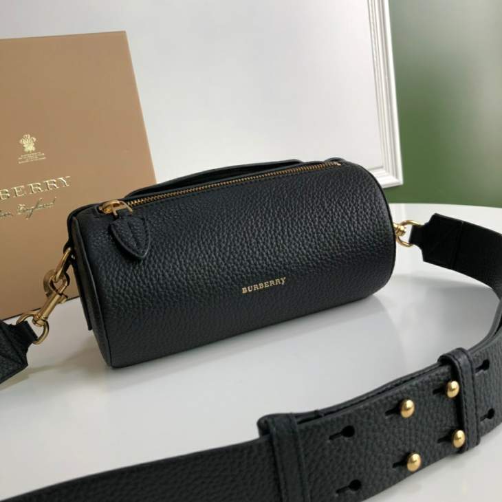 Picture of Burberry Mens Bags _SKUfw113203823fw